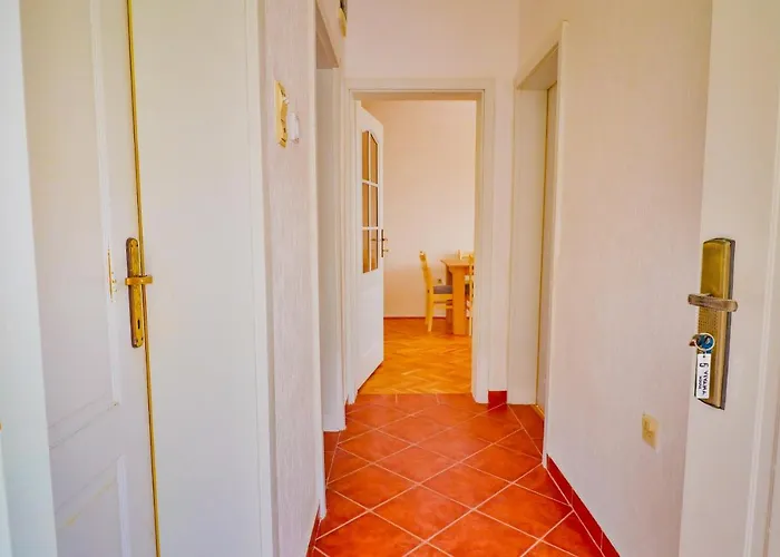 Vivana House